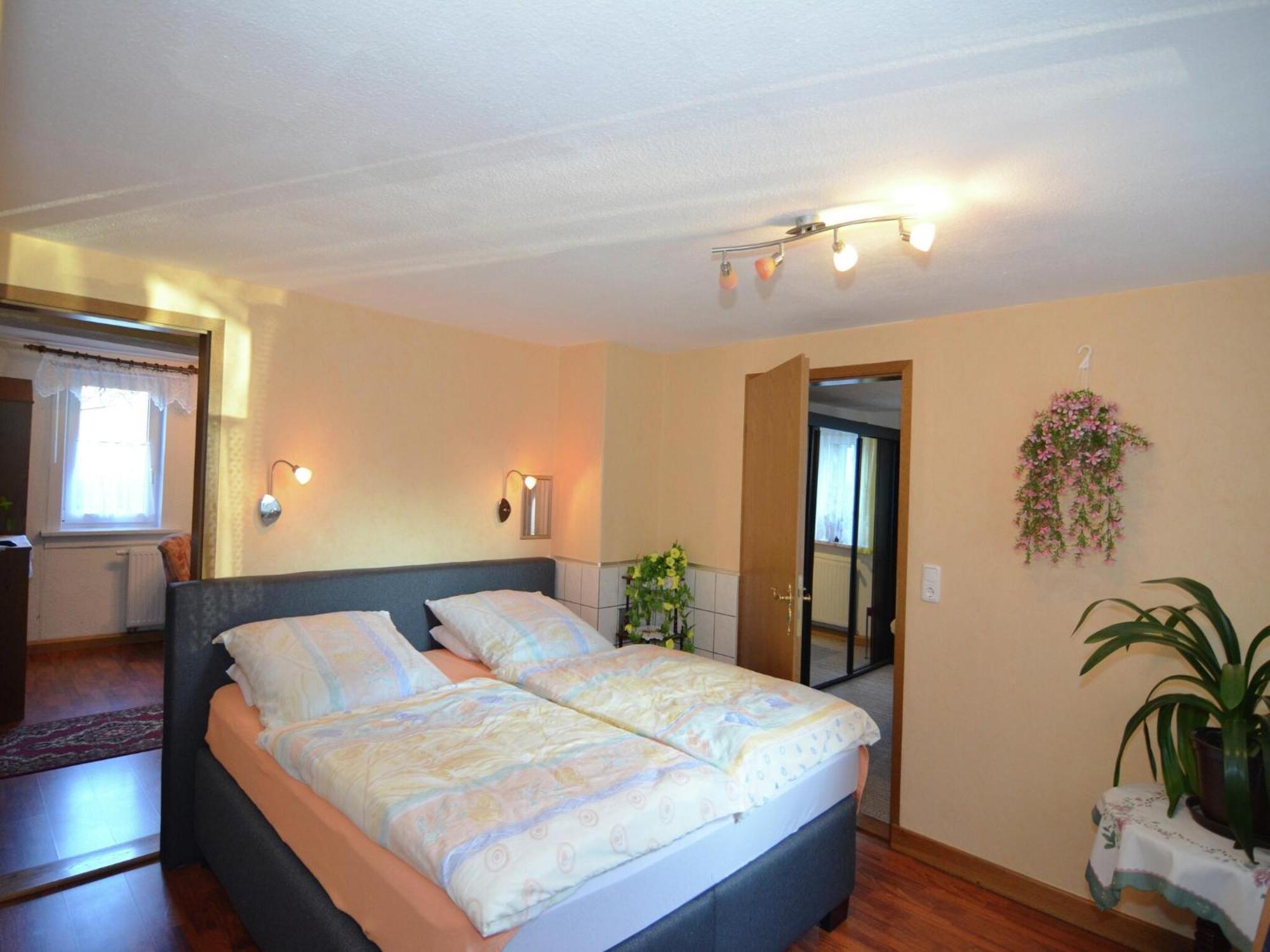 Holiday Home In Neustadt Am Rennsteig With Pond Ngoại thất bức ảnh
