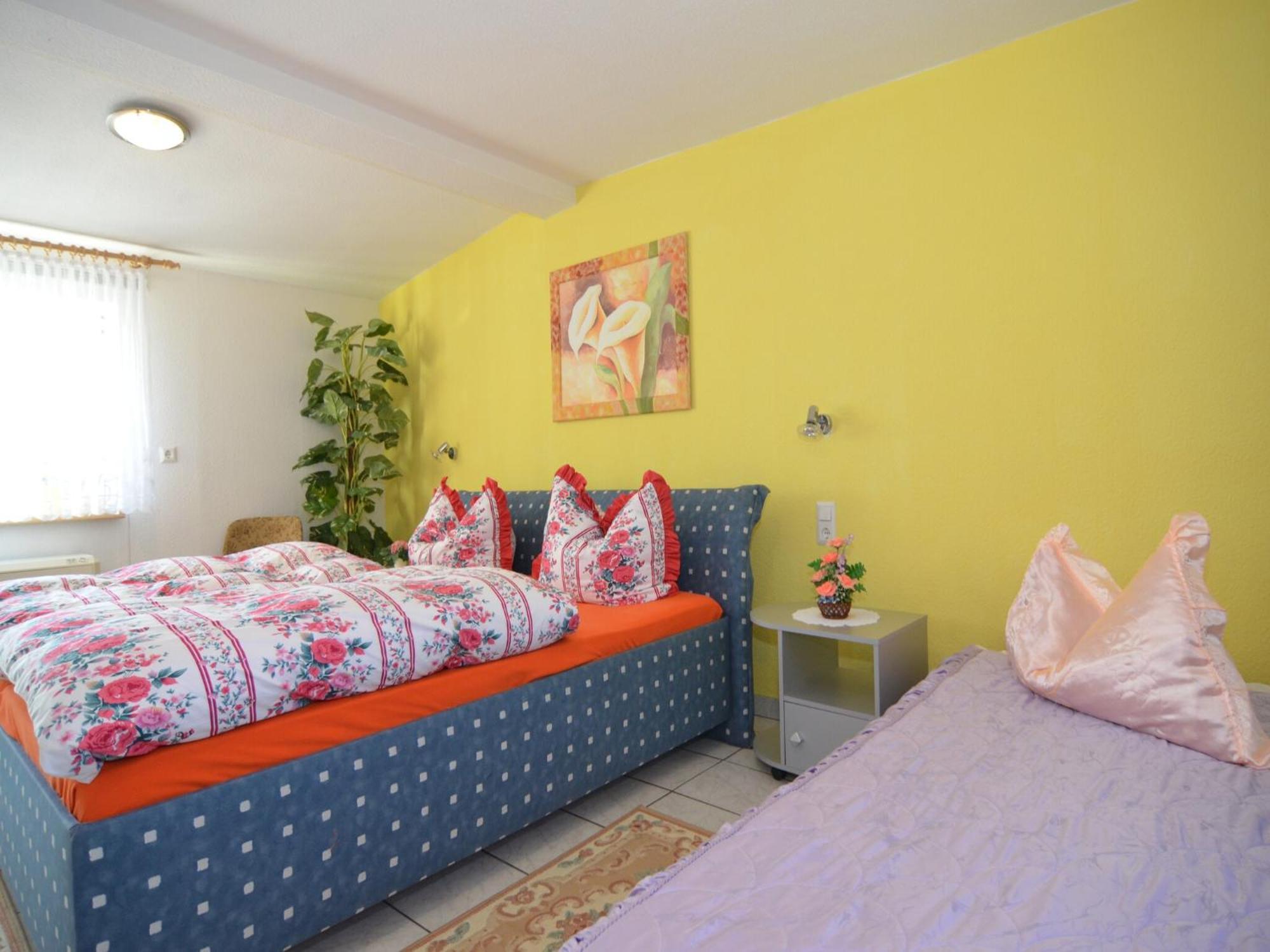 Holiday Home In Neustadt Am Rennsteig With Pond Ngoại thất bức ảnh