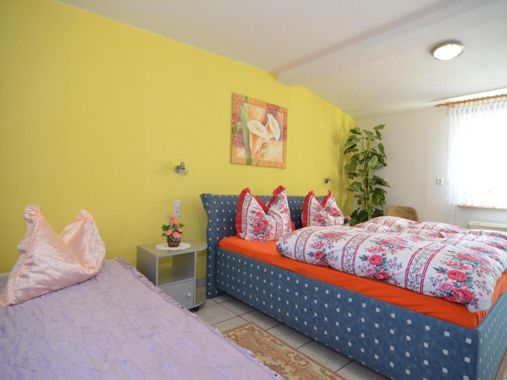 Holiday Home In Neustadt Am Rennsteig With Pond Ngoại thất bức ảnh